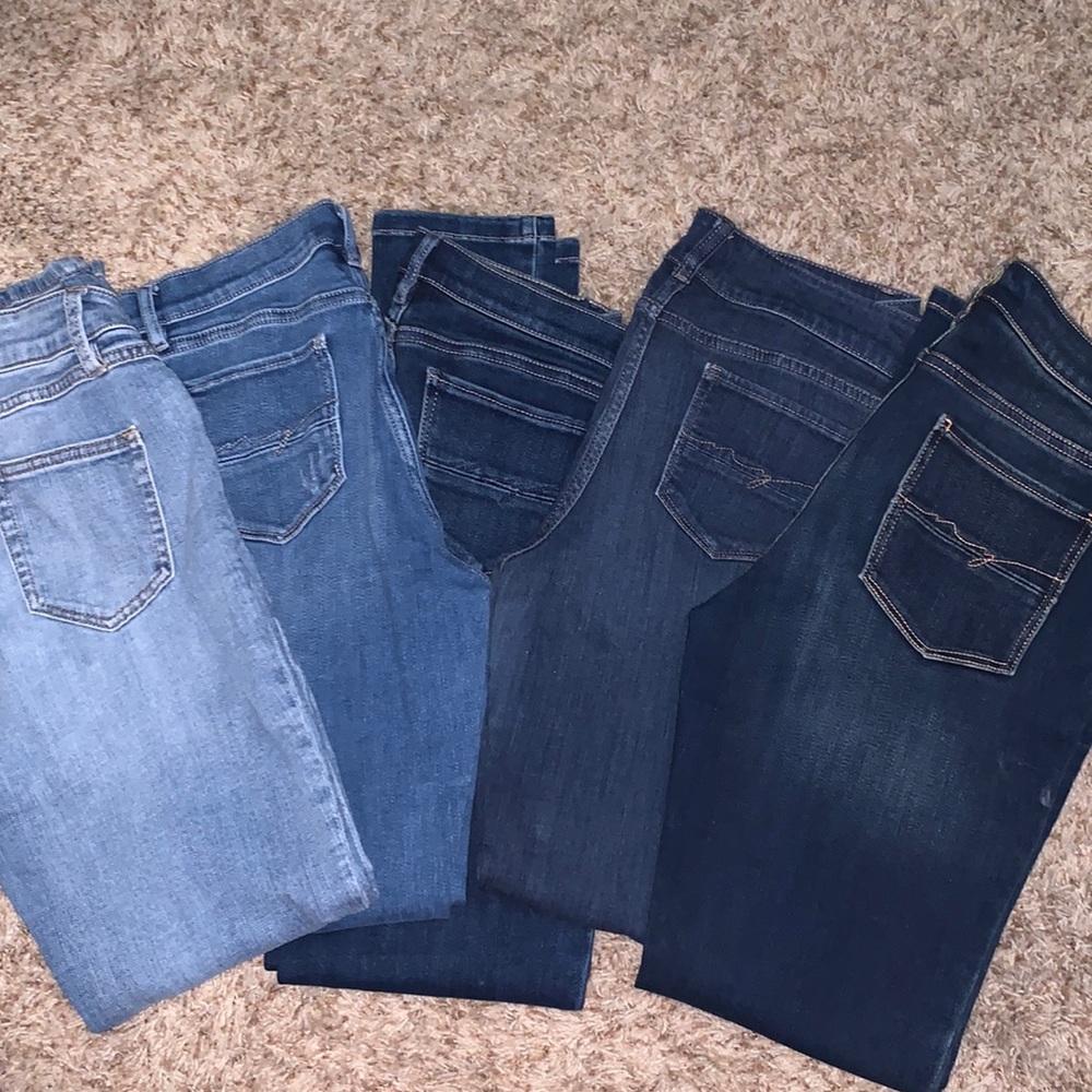 BUNDLE- 5 pairs of New York & Co. Jeans